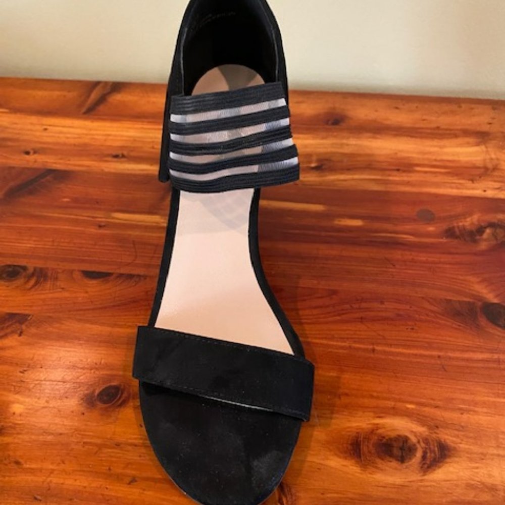 Black suede pumps Size 8